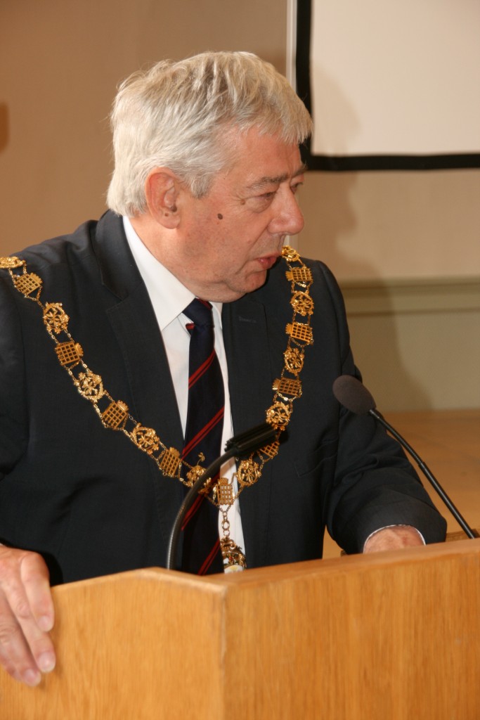 Peter Budge, Maire de Chichester